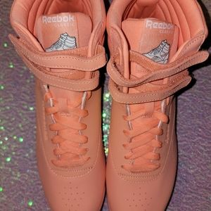 Reebok Classic Hi Top Peach Sz 11